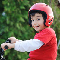 A l'école à vélo. Bel exemple à Bouge.